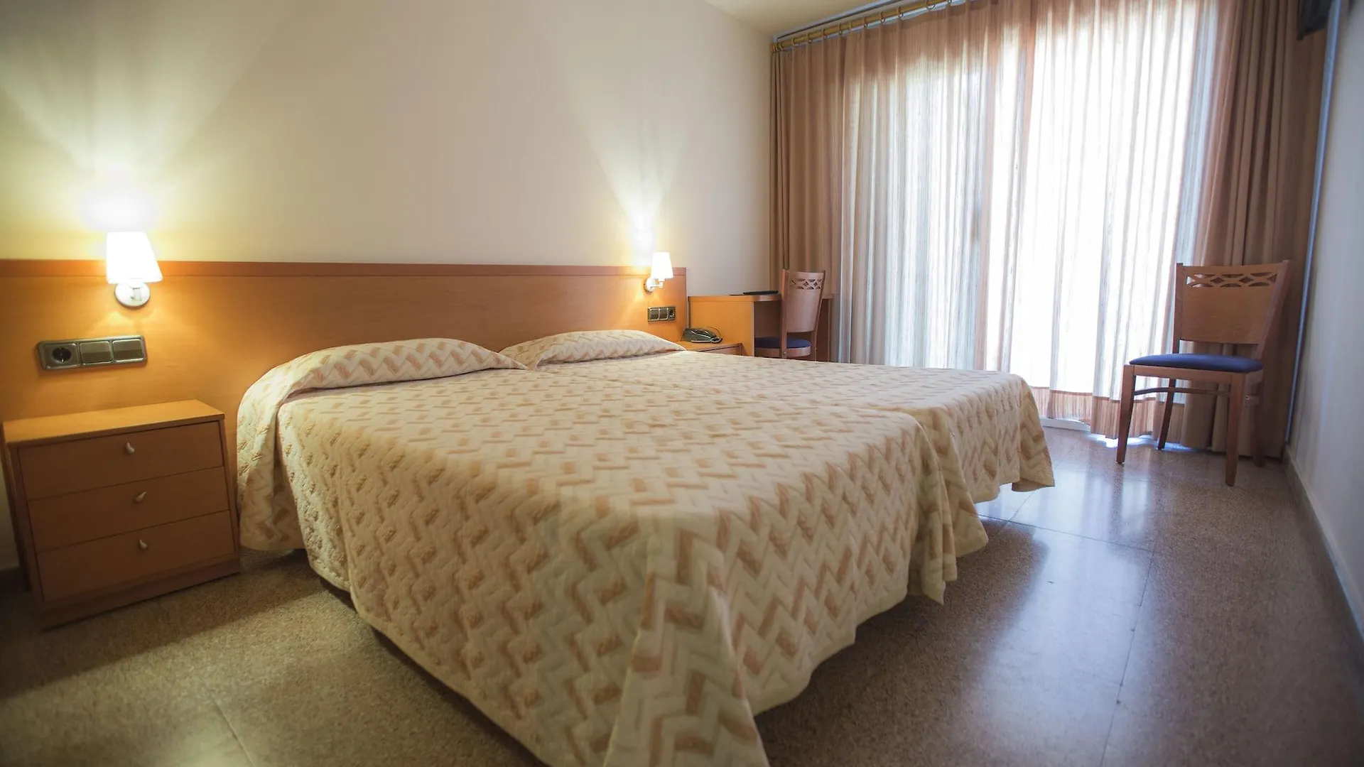 Hotel Medes II L'Estartit 3*,